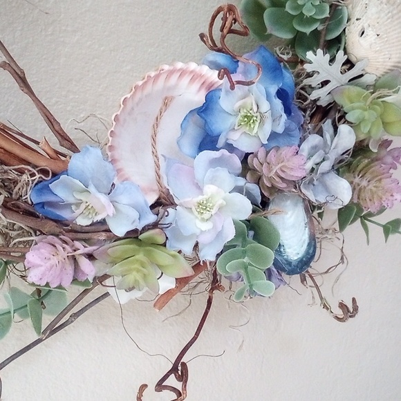 Grapevine wreath - Picture 2 of 4